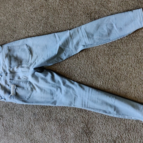 Good American jeans , site you used wasn't really my size. - Picture 3 of 3